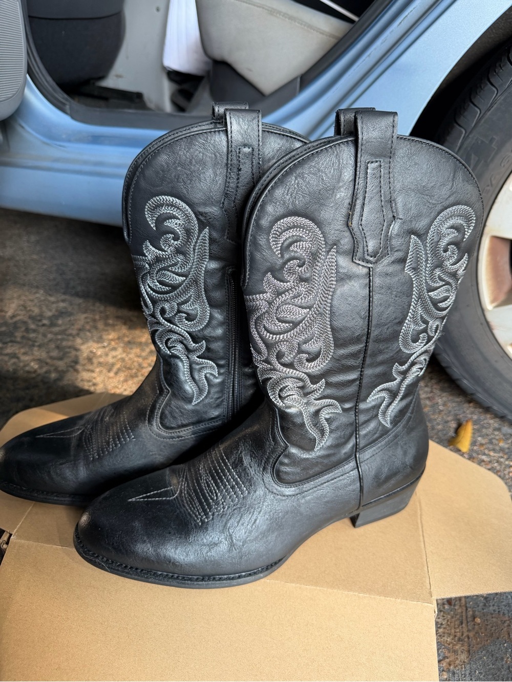 Amazon Men's Black Western Embroidered Leather Boots